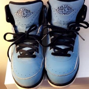 Air Jordan Retro 2 GS